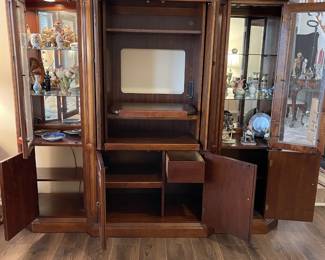 Beautiful Lighted 3pc Entertainment Center (w/multiple pull out shelves)