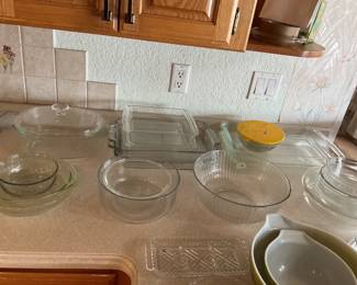Glass bakeware