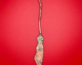 Vintage Wm A Rogers Spreader Knife Carlton Pattern