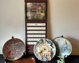 Dark Wood And Nature Decor 