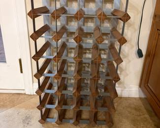 freestanding wine rack