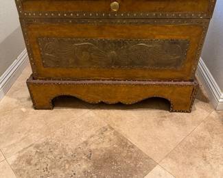 vintage trunk Zanzibar style