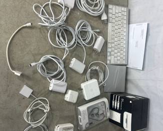 Apple accessory lot