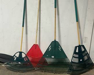 rakes!