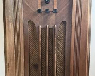 Philco Console Radio