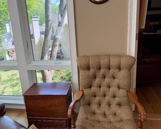 Tufted rocking chair 