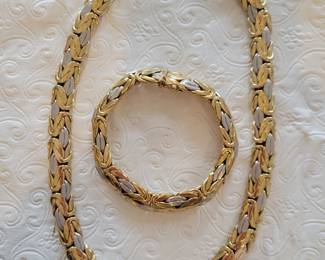 Convertible 18K gold necklace amd bracelet 
