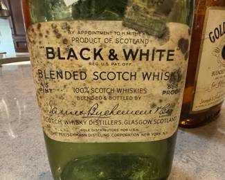 Black & White Blended Scotch Whisky Bottle with Spring Cap