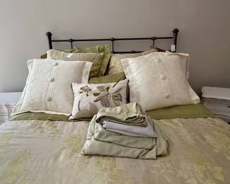 SDH Hydrangea Bedding Set (Sage)