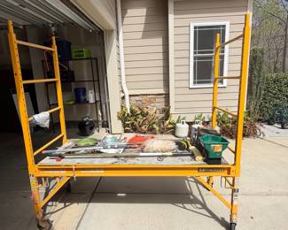 Metaltech 6 ft. Baker-Style Scaffold Tower