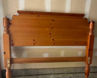 Solid Pine Wood Headboard with Turned Posts and Scalloped Top