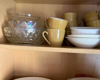 Vintage Kitchen DIshes Star Glow