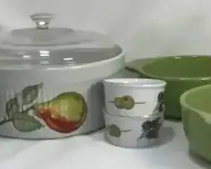 Royal Worcester Evesham Gold Porcelain Ramekins, Vintage green mixing bowls,  Vintage casserole
