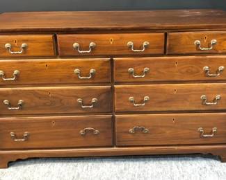 Traditional Style Solid Wood Dresser W  Dovetail Drawers 