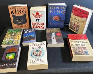 Stephen King Hardcovers And Paperbacks 