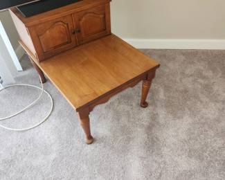 Mid century end table