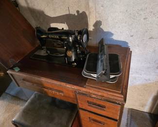 Singer sewing machine