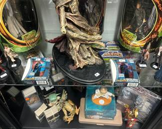 Lord of the Rings Collectible Figures