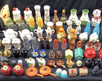 ASSORTED VTG. SALT & PEPPER SHAKER SETS, FRANCISCAN APPLES, ART DECO, WIND MILLS, NATIVE AMERICAN, SHAWNEE CORN, LEGO JAPAN RED CAULDRONS, SHAWNEE SMILEY PIGS, LOG CABINS