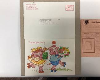 1980 Little People early release Cabbage Patch Little Miss Maureen Guinevere, Soft Sculptures by Xavier Roberts before signing with Coleco company. With paperwork and birth certificate. Needs a good soft cleaning due to age.