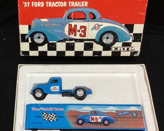  1993 ERTL FIREBALL ROBERTSâ€™ 37â€™ FORD TRACTOR TRAILER M-3 DIE CAST MODEL CAR, FOUNDING FATHERS SERIES, STOCK NO.9588