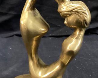 VTG. ABSTRACT MODERN BRASS MOTHER & CHILD SCULPTURE, 6in H