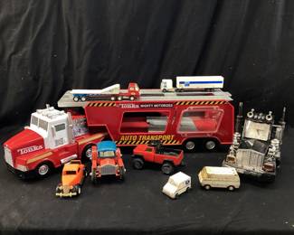  9) vtg. Toy lot Metal and plastic toy cars and trucks