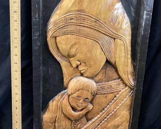 MID CENTURY MADONNA & CHILD HAND CARVED WOOD WALL PLAQUE NO SHIPPING PICKUP ONLY