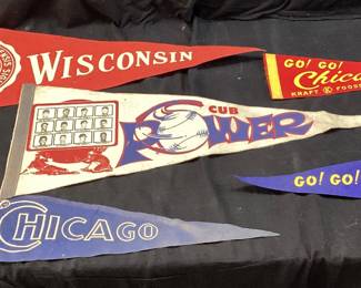 (5) VTG. SPORT PENNANTS, CHICAGO CUBS, WISCONSIN UNIVERSITY