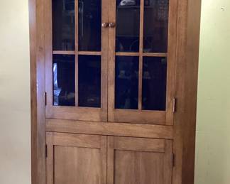 Antique Federal style corner cabinet Wonderful condition solid wood cabinet 41 wide,22 deep and 83 inches tall. No shipping