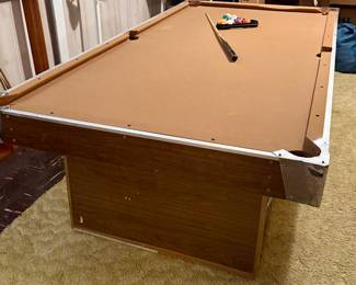 Pool table