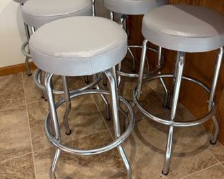 6 barstools