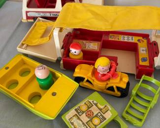 RARE pop-up camper set