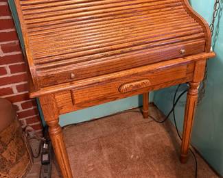 Small roll-top desk