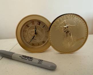 Bulova gold liberty coin desk clock