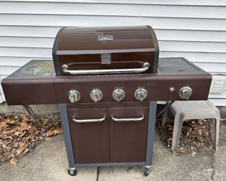 Gas grill.....