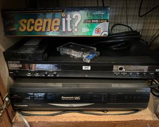 DVD/VHS players