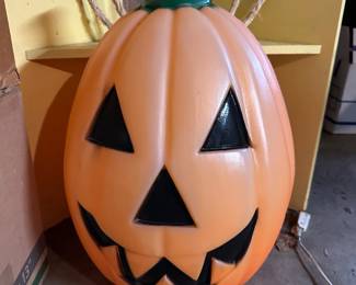 Pumpkin blow mold