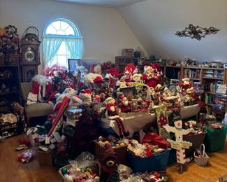 HUGE holiday room