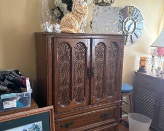 Vintage armoire
