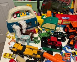 So many vintage toys