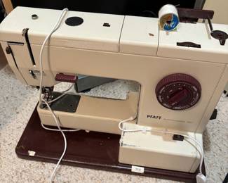 Pfaff Synchromatic  machine