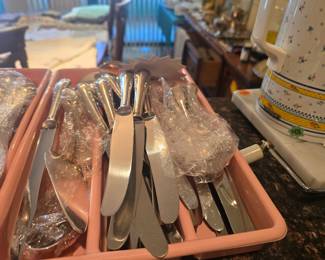 Silver set of silverware 