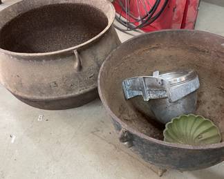 Cast iron wash pots