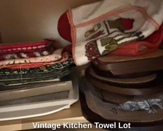 Vintage Kitchen Towel Lot second image