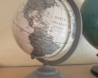 Vintage Replogle World Globe with Metal Stand and others second image
