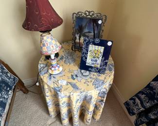 Round table, cloth, cover, and other items