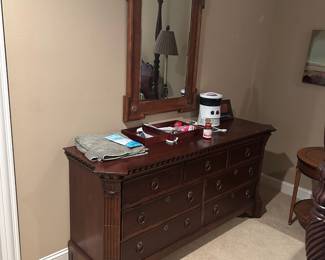 Mirror, dresser