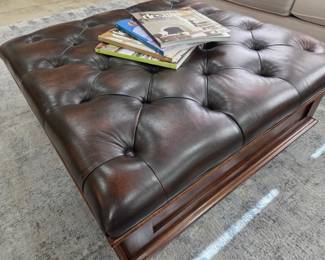 Leather top square ottoman w/storage