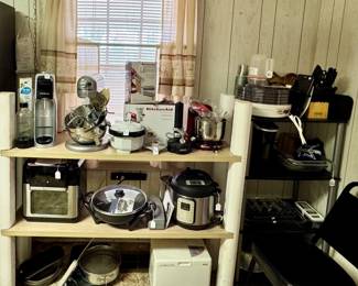 Small kitchen appliances 
